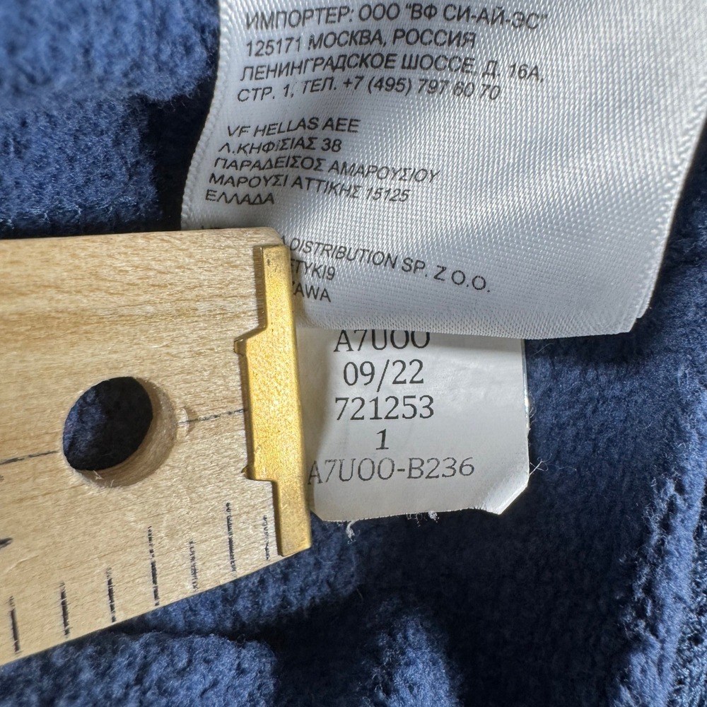 The North Face Womens Heritage Patch Crewneck Sweatshirt Blue Small NF0A52ZY - Picture 8 of 9